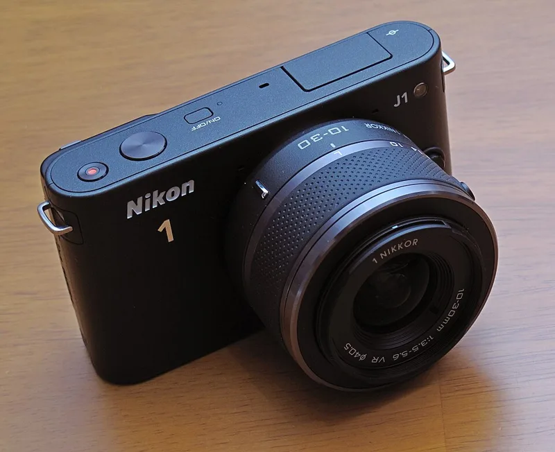 Nikon 1 J1
