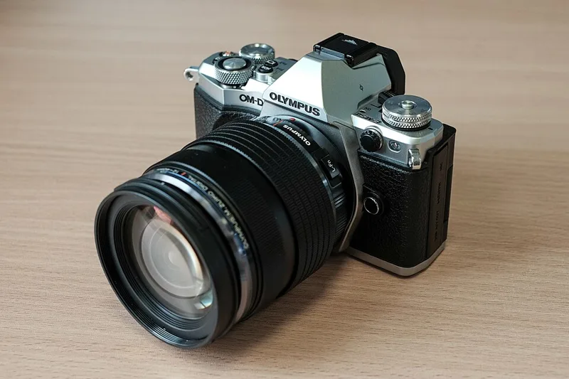 Olympus OM-D E-M5 Mark II
